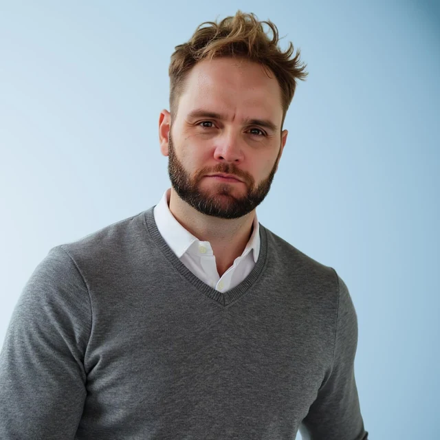 Kal Elliott, Founder - clinic and system design at Reviresco 47